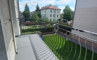 balkon  nr 1 z salonu- widok na patio